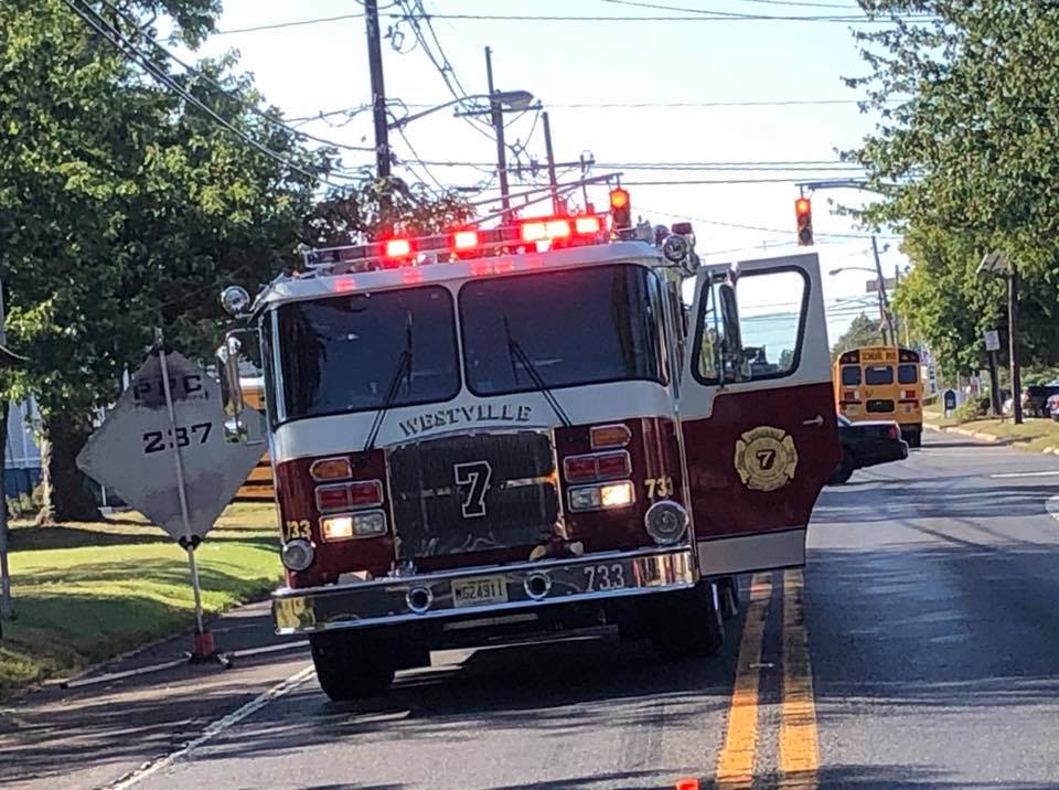 Companies respond to broken gas line on Delsea Drive