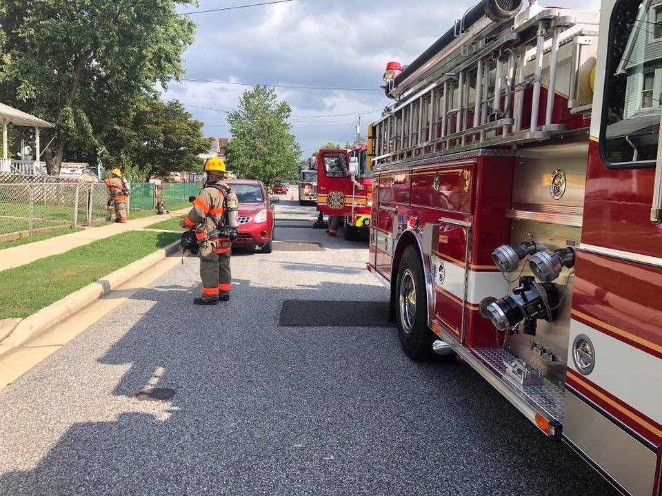 Companies respond to gas leak in private dwelling